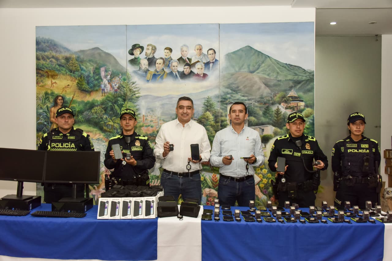 Itagüí fortalece la seguridad con 170 nuevos equipos tecnológicos