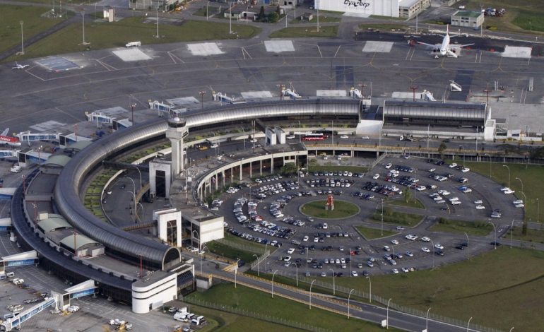 Petro deja aprobado el plan para ampliar el aeropuerto José María Córdova, pero sin recursos para ejecutarlo