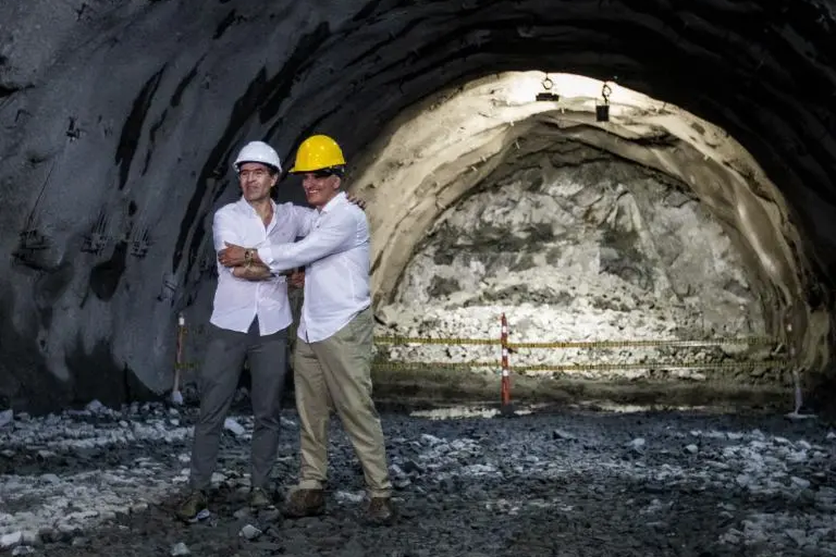Comienza la instalación de equipos electromecánicos del Túnel del Toyo tras años de retrasos para poner en funcionamiento el corredor.