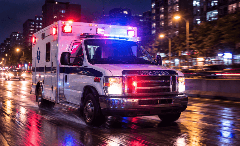 Nueva ambulancia TAB del Hospital del Sur de Itagüí para fortalecer la atención en salud.