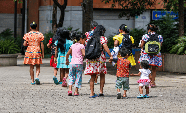 Personería alerta por violencia sexual y crisis de salud mental en menores indígenas de Medellín